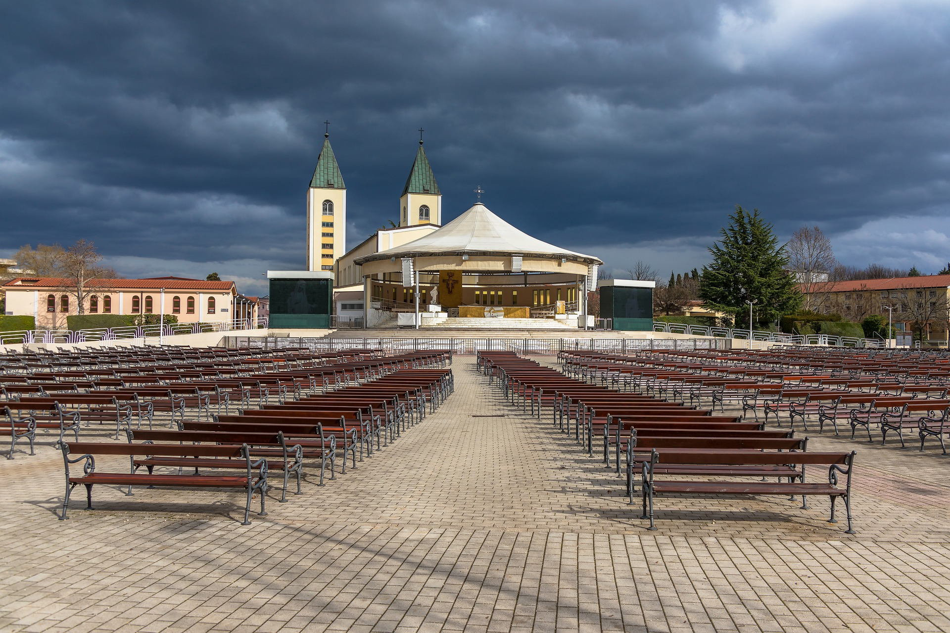 Pellegrinaggio a Medjugorje Partenza da Napoli Pacchetto Viaggio di gruppo di 5 Giorni dal 30 Dicembre al 03 Gennaio 2020  da 414 €